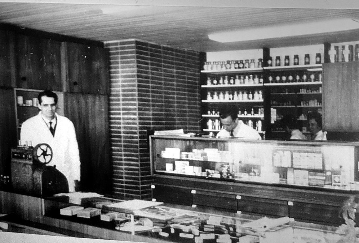 Offizin der Kloster-Apotheke Isny in den 1960er-Jahren